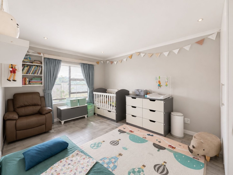 4 Bedroom Property for Sale in Flamingo Vlei Western Cape